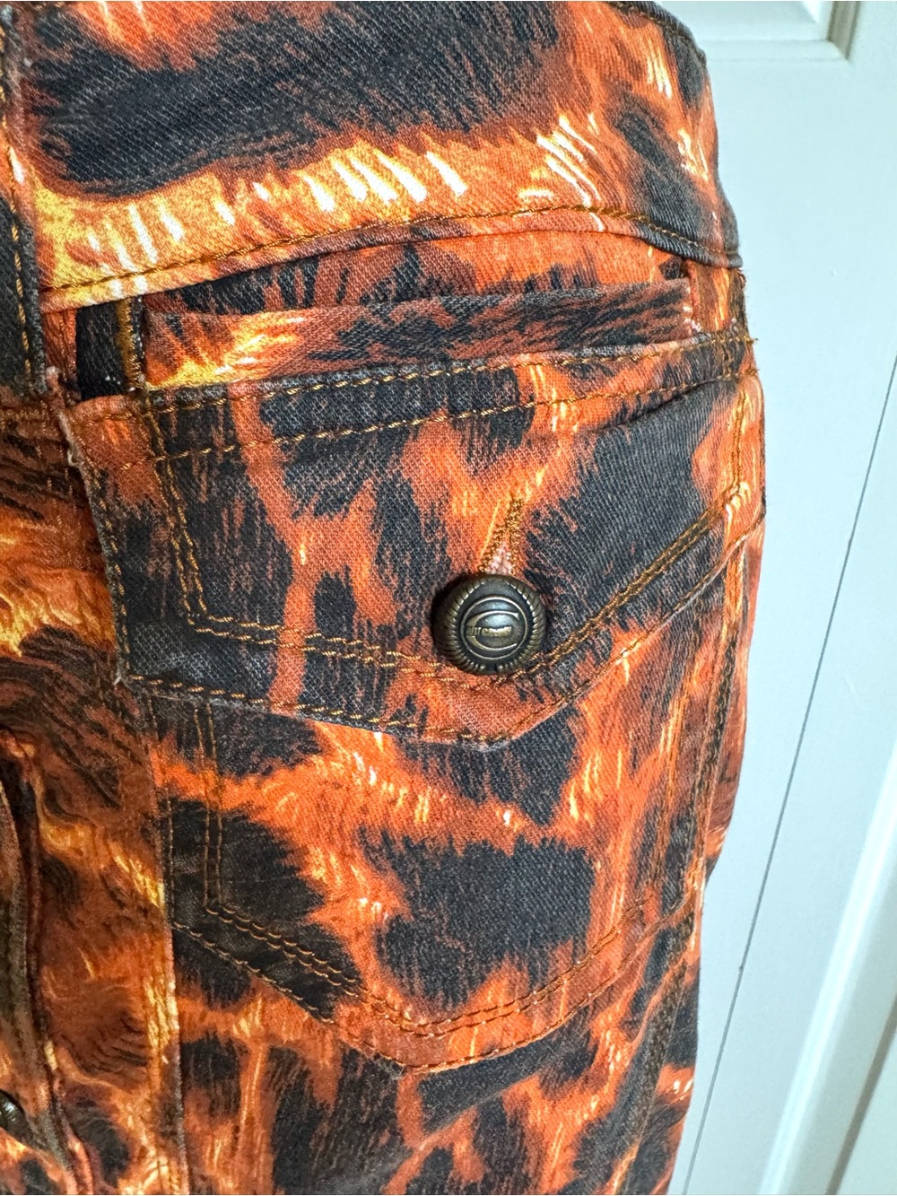 JUST CAVALLI Orange Leopard Denim Button-Front Skirt 8/44 EUC - Picture 3 of 11